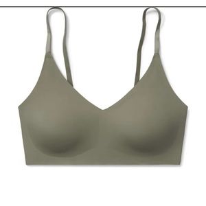 New without a tag True Body triangle convertible strap bra.